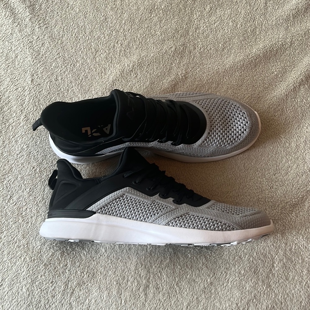 APL Techloom Tracer - Worn once